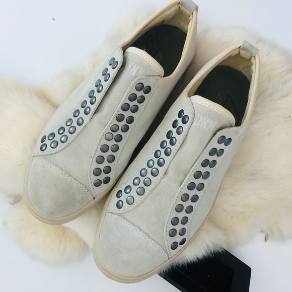 DKNY Suede Leather Embellished Studs Off White - Picture 2 of 8